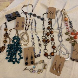 Like New Jewelry Lot